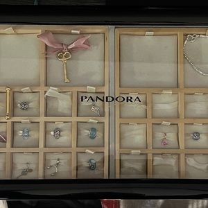 Pandora Jewelry Box with lock and measurements